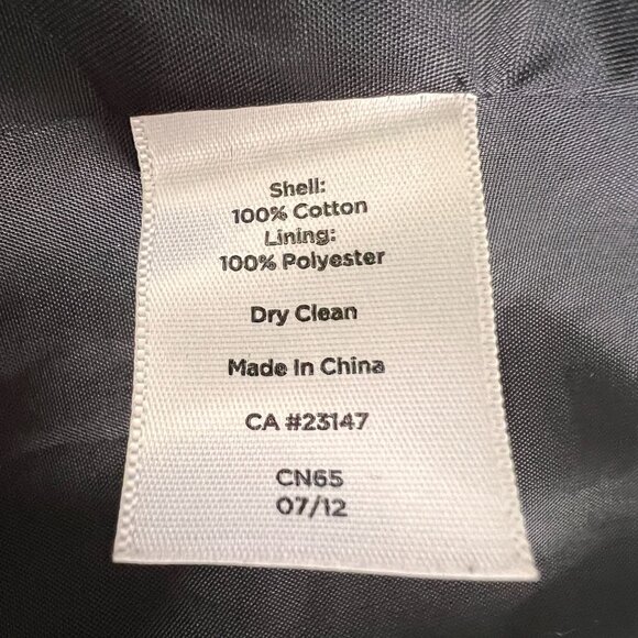 Talbots Black Red Floral Velvet Jacket Size 8 Roses Hidden Buttons Holid… - Picture 4 of 15